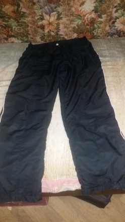 Продам спотривные женские штаны фирма R Tex 100%  полиэстер ширина в талии 41 см. . фото 2
