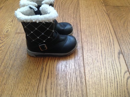 Демісезонні чобітки для дівчинки 1,5-2 роки. Підійдуть для холодної осені .. . фото 3