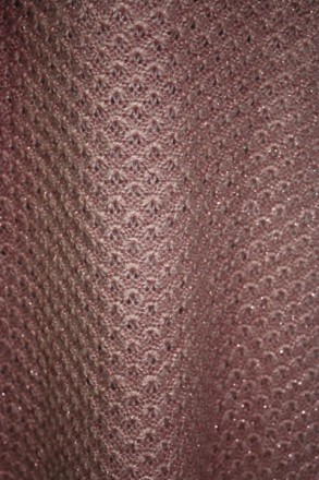 Шарф темно-розовый с люрексом, ширина 35 см, длина 180 см ( без учета бахромы ).. . фото 3
