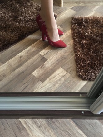 Жіночі туфлі, вишневого кольору, на грубому зручному каблуку. Довжина устілки - . . фото 5