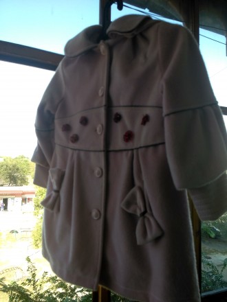 Стильное, модное розовое пальто, размер 32. Состояние идеальное. Капюшон отстёги. . фото 4