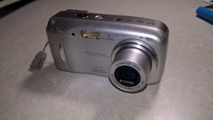 Продам цифровой фотоаппарат Olympus C-480. 4-х кратный оптический зум. Без карты. . фото 2