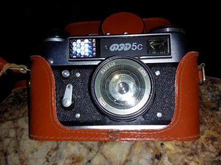 Продам фотоаппарат ФЭД 5с в идеальном состоянии и другие фотопринадлежности.. . фото 3