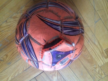 Мелкий ремонт шитых мячей,(футбольных 5-ка,4-ка,волейбольных) восстановление шво. . фото 8