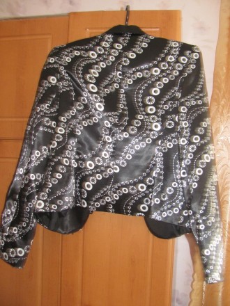 нарядный женский костюм пиджак и юбка из атласа,размер 46-48,производство Белару. . фото 4
