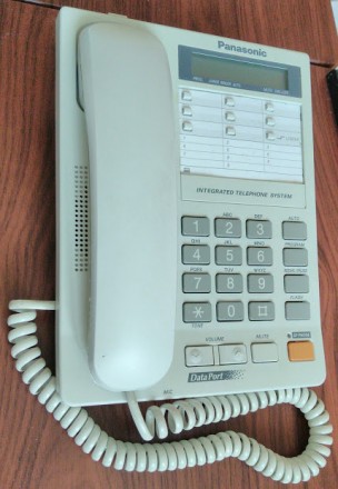 Продам стационарный офисный телефон Panasonic KX-TS17MX-W . Состояние близкое к . . фото 4