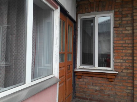 Продам дом в Александровском районе, ул. Вишневая, 10 мин. ходьбы от центральног. Александровский. фото 2
