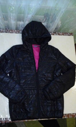 Продам жіночу демісезонну куртку німецької фірми Esmara.Розмір 42.Стан нової.Без. . фото 6
