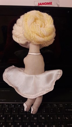 Текстильная кукла ручной работы Монро по мотивам Гапчинской Е.Г.
Рост 22 см. Са. . фото 3