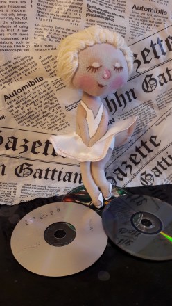 Текстильная кукла ручной работы Монро по мотивам Гапчинской Е.Г.
Рост 22 см. Са. . фото 4
