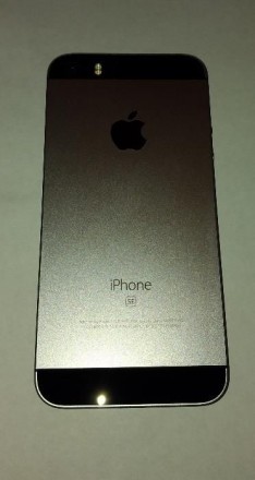 Продаю свой iPhone SE 16 ГБ Space Gray в отличном состоянии. Без царапин, сколов. . фото 4