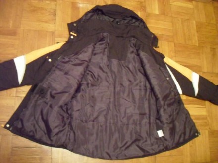 Куртка MOHON в хорошем состоянии с капюшоном - мало ношенная , мембранного типа . . фото 4