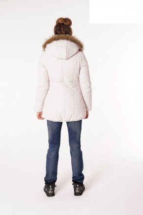 Теплая, зимняя куртка зауженна на талии с фигурным низом. Благодаря отстегивающе. . фото 4