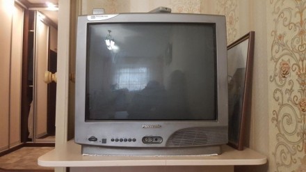 Отличный телевизор, все работает, в ремонте не был, сколько его помню - стоял в . . фото 3
