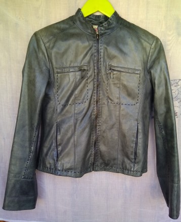 Куртка Armani Exchange, 100% кожа 
Замеры: 
Длина от воротника: 51 см. 
Плечи. . фото 2