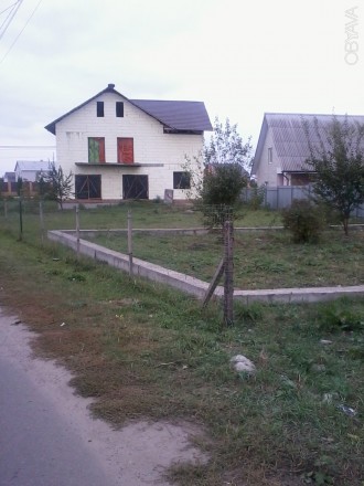 Продается  новый  трехэтажный  дом  350/210/40 м2  в  центре  нового  элитного  . Борисполь. фото 7