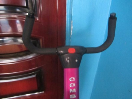 Продам детский велосипед Combi Trike на надувных колесах с родительской ручкой, . . фото 5