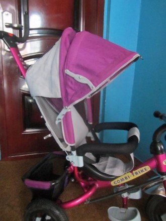 Продам детский велосипед Combi Trike на надувных колесах с родительской ручкой, . . фото 3