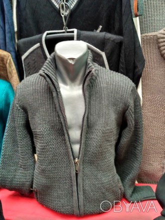 Распродажа стильных свитеров на полный замок. 
Производства Турции. 
Размер L . . фото 1