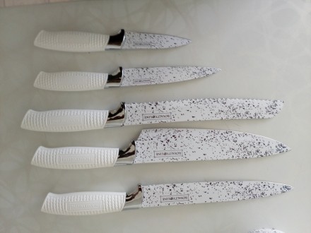 Метало-керамічні ножі
Стан: нові
Колір: Білий
Підставка плюс 5 ножів. . фото 3