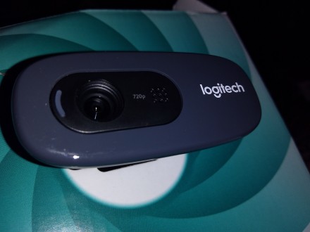 Продаю веб-камеру Logitech WebCam C270.
Пользовался 2 дня,нареканий никаких 10и. . фото 4
