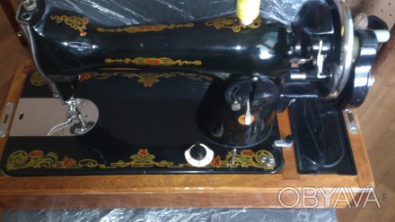 Швейная машинка Подольск класс 2м В робочем состояние в полном комплекте. . фото 1