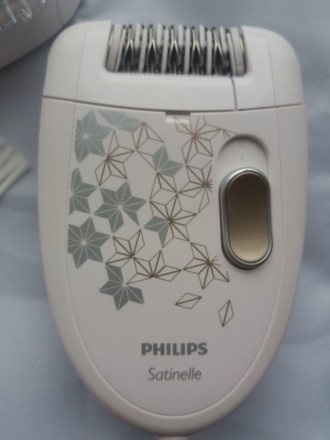 Продам эпилятор Philips HP 6423 белого цвета с документами. Имеет 2 скорости, ко. . фото 2