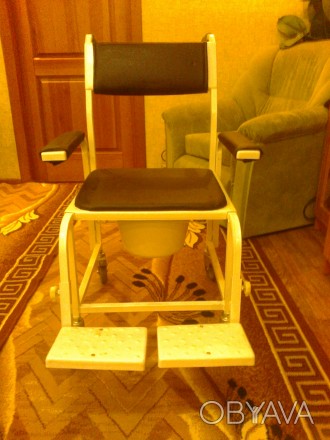 Кресло коляска с туалетом,в отличном состоянии (новая),пр-во Украина.. . фото 1