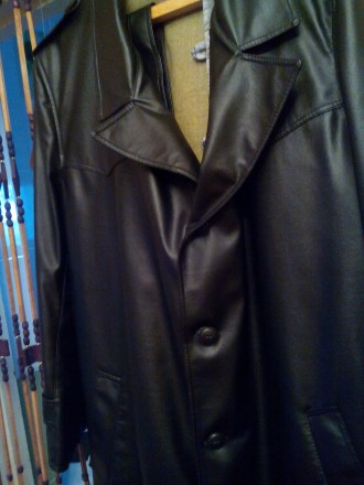новое красиво смотрится длина куртки108см в плечах52размер.можно 
 почтой.. . фото 2