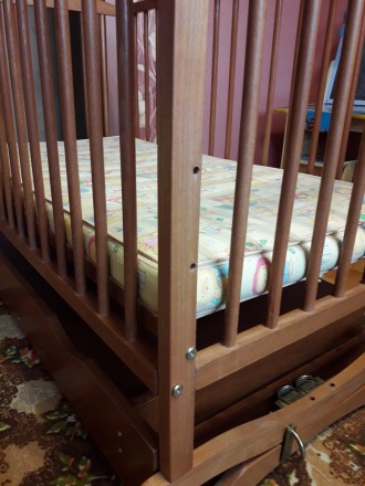 Продам удобную и качественную кроватку, изготовленую из экологически чистой нату. . фото 11