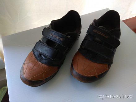 Кроссовки фирмы bona, очень качественные,кожаные, липучки в отличном состоянии,и. . фото 2