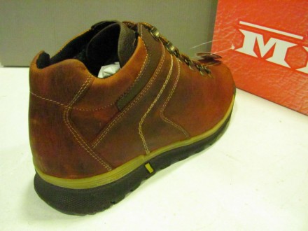 ПРОДАЕТСЯ

Ботинки из натуральной кожи

известной запорожской фабрики МИДА.
. . фото 8