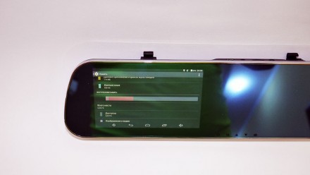 Модель D22 имеет дисплей 5 дюймов, запись идет одновременно с двух камер, широки. . фото 6