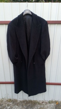 Супер качественное стильное пальто
 кашемир настоящий фирмы бос черного цвета
. . фото 4