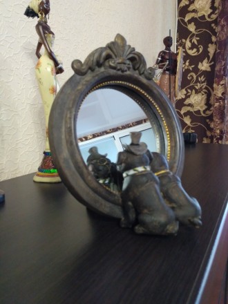 Продам зеркало из Кактуса.
Ширина 20 см.
Высота 24 см.. . фото 2