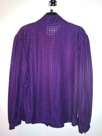 Продам эффектную блузку с подплечниками Berghaus, р. 48-50.
Состав 100% полиэст. . фото 3