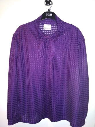 Продам эффектную блузку с подплечниками Berghaus, р. 48-50.
Состав 100% полиэст. . фото 2