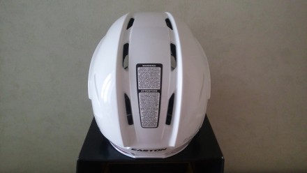 Новий шолом хокейний з решіткою Easton E200 Youth, білий
Розмір XS (48-52 см)
. . фото 5