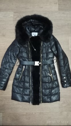 Куртка зимняя, черного цвета, очень тёплая,мех натуральный(на капюшоне кролик, в. . фото 2