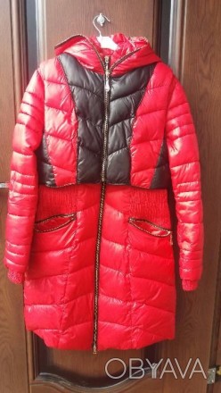Очень стильная зимняя куртка для девочки или худенькой мамочки! Смотрится очень . . фото 1