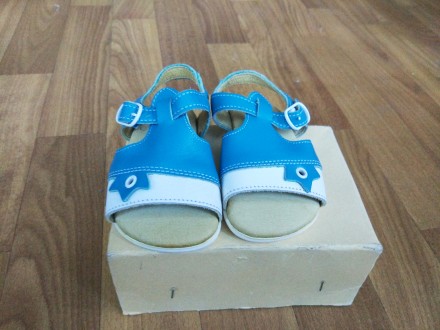 Продам летнюю обувь для мальчика или девочки НОВАЯ

Кожа внутри и снаружи и су. . фото 2