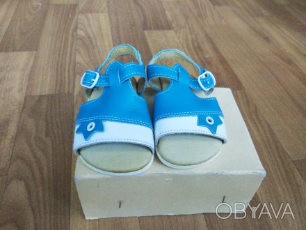 Продам летнюю обувь для мальчика или девочки НОВАЯ

Кожа внутри и снаружи и су. . фото 1
