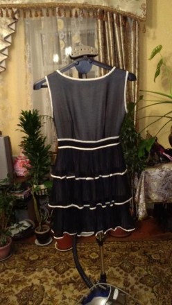 Платье женское летнее в стиле Chanel р-р М. Нарядное, черного цвета с бежевым по. . фото 3