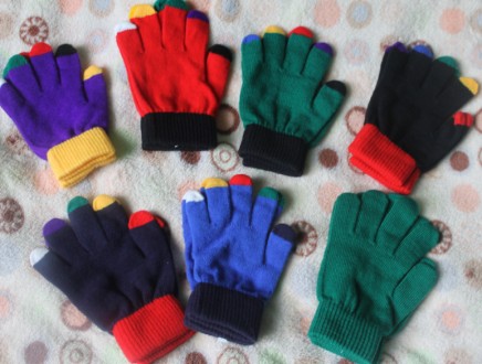 Дитячі рукавички. Чудова якість, виробник Польща.
Теплі, практичні, зручні. Не . . фото 2