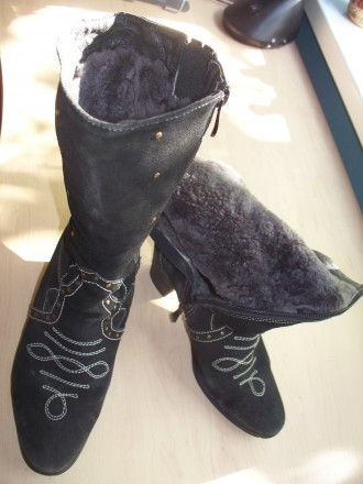 Женские зимние сапоги на устойчивом каблуке. Выполнены полностью из натуральных . . фото 5