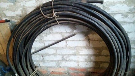 Алюминиевый кабель АППР (резиновый) 4 жильный.
3 жилы - сечение 5.
1 жила - се. . фото 2