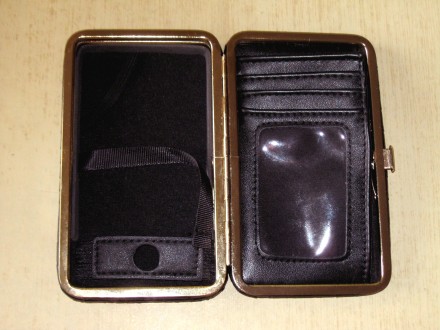 Предлагаю недорого элегантный футляр с кошельком для мобильного телефона чёрного. . фото 3