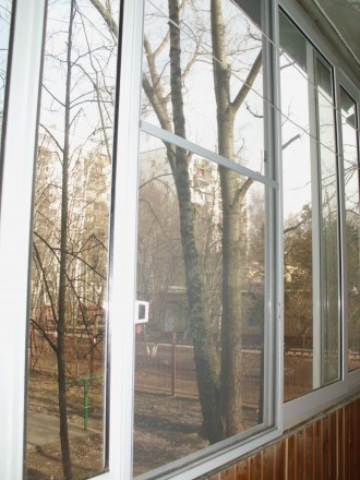 Пластиковые окна,балконы "под ключ".
Лучшая профильная система: REHAU, фурнитур. . фото 8