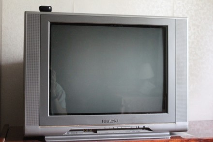Продам телевизор hitachi c21-tf330s с пультом в отличном состоянии. ТОРГ

В ре. . фото 2