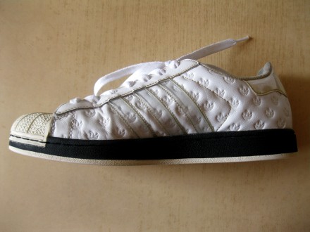 Мужские кроссовки известного немецкого производителя спортивной обуви Adidas 43+. . фото 5